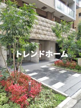 プレサンス難波セレクトのエントランス|選べる家電プランあり！！