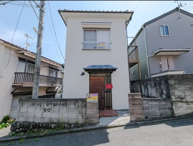 油平戸建の外観