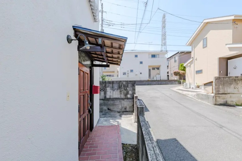油平戸建のエントランス