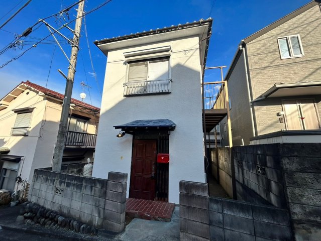 油平戸建の外観