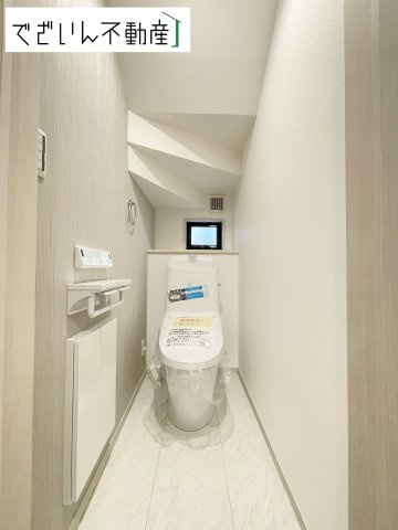 【トイレ】 | いろどりアイタウン川島町下伊草　新築住宅 | ≪2号棟≫
現地(2025年5月撮影)