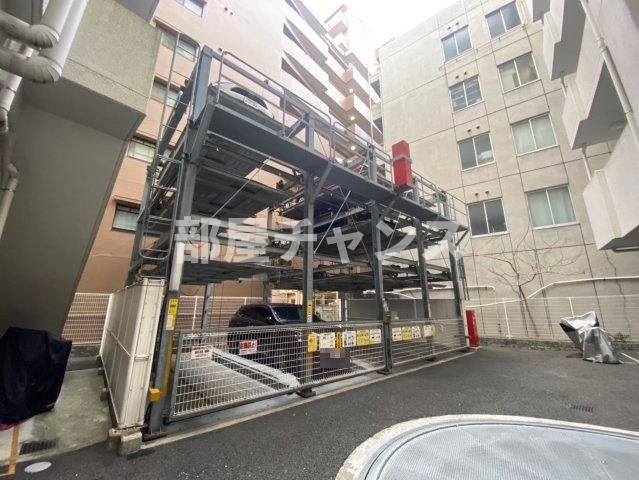 リベール名駅南の駐車場