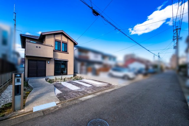 北区金城4丁目戸建の前面道路含む現地写真