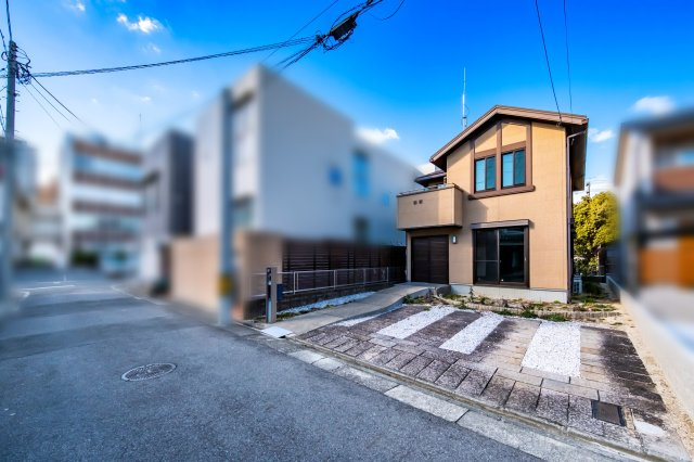 北区金城4丁目戸建の前面道路含む現地写真
