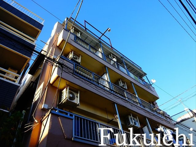 松本ビルの外観