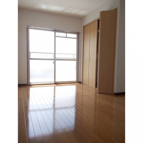 ラティーナ岐阜の居間・リビング