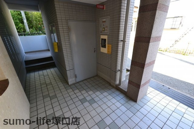 ブルージュ武庫之荘のロビー