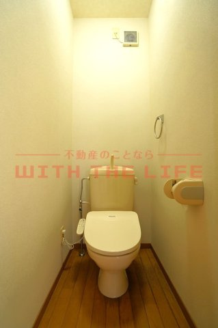 トロイメライI【10,000円キャッシュバック対象物件】のトイレ|シンプルで使いやすいトイレです