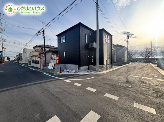 鴻巣市人形　3期　新築一戸建て　グラファーレ　06の前面道路含む現地写真