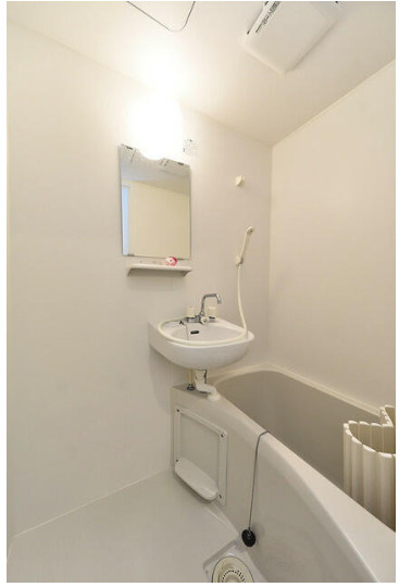 K-house西荻窪の浴室