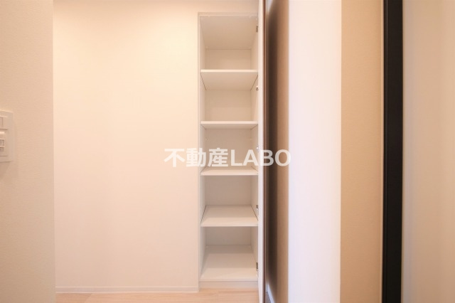 コンフォリア・リヴ本町WEST Qのその他