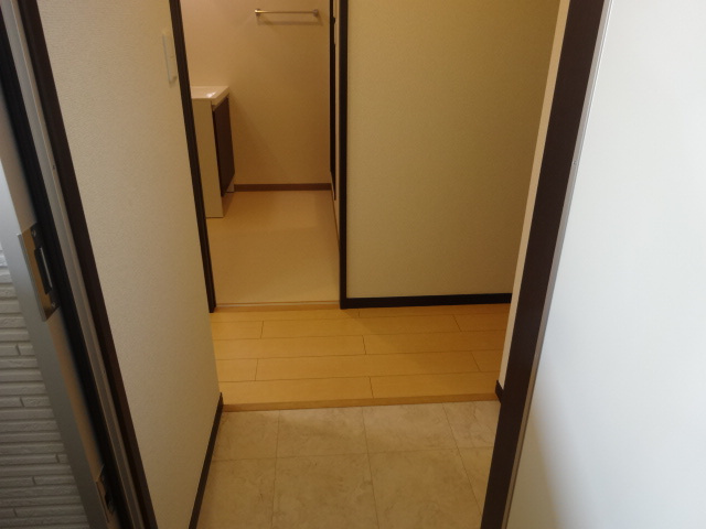 フジパレス宝塚南Ⅰ番館の玄関