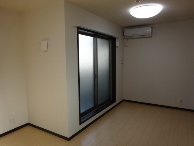 フジパレス宝塚南Ⅰ番館の居間・リビング