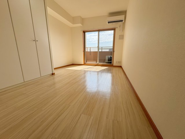 CITY　SPIRE難波WESTの内装