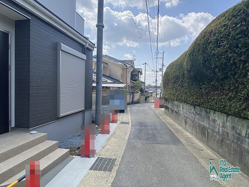 大宮薬師山東町 新築戸建(1号地)の前面道路含む現地写真
