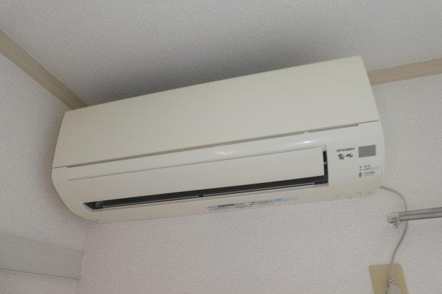 サンモリッツAの設備|エアコン２