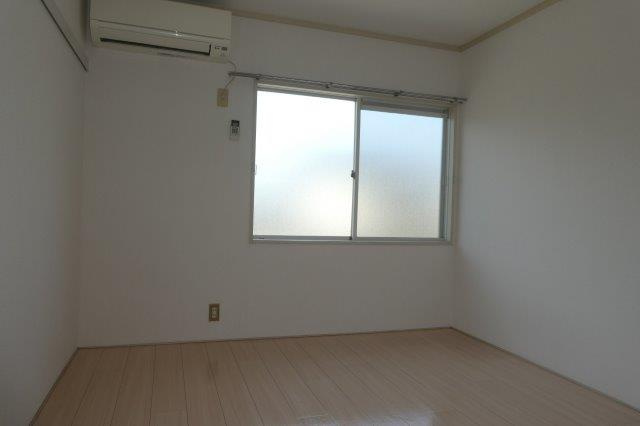 サンモリッツAの寝室|洋室