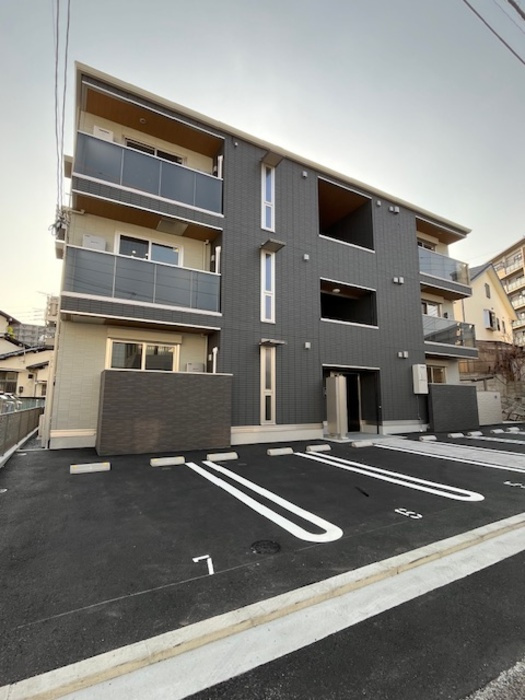 ＳＨＩＮＹＡ ＢＬＤＧ.Ⅴの外観