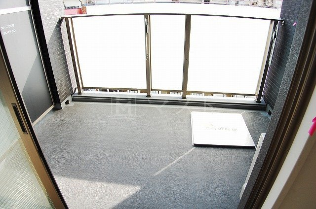 アーバネックス心斎橋のバルコニー