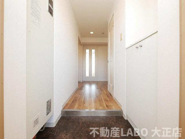 シェモア桜川の玄関