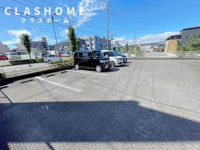カーサ6　　刈谷市近郊の賃貸はクラスホーム刈谷店の駐車場