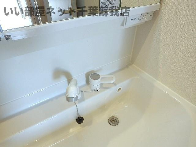 エルメゾン・エイザ　Ｃ棟 の洗面所|スペースが確保できる洗面所です