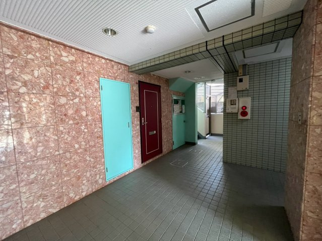 グリーンヒル中川のロビー