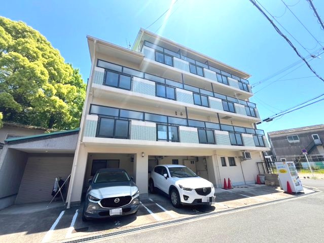 グリーンヒル中川の外観