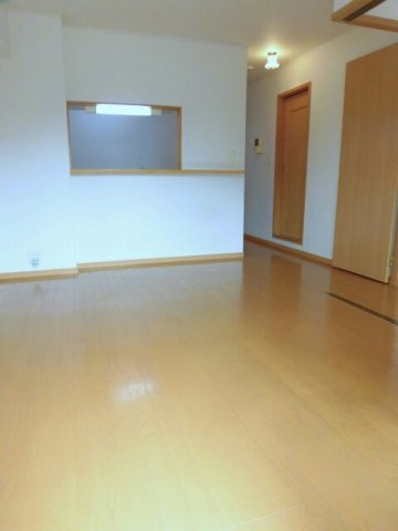 レジデンス上原Ａの居間・リビング|リビングです