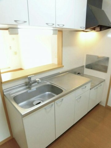 レジデンス上原Ａのキッチン|使いやすいキッチンです