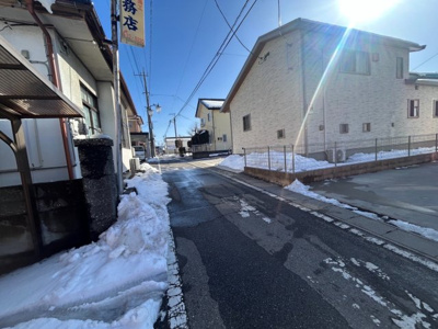 【前面道路含む現地写真】 | 沼田市上原町　中古戸建