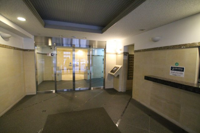 【エントランス】