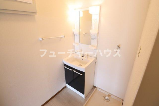 ＲＯＹＡＬ　ＧＡＲＤＥＮ　ＣＡＳＡＨＡＲＡの洗面所