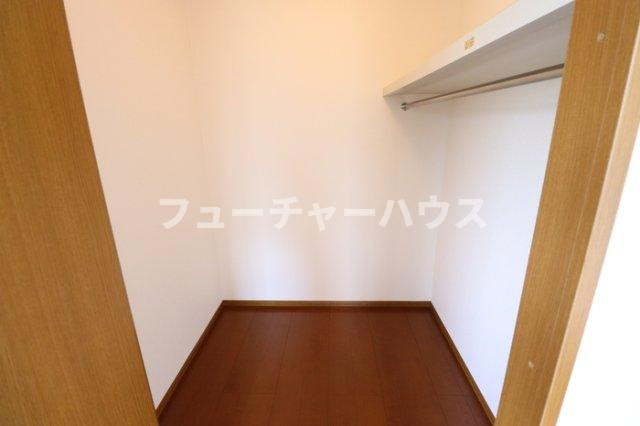 ＲＯＹＡＬ　ＧＡＲＤＥＮ　ＣＡＳＡＨＡＲＡの収納