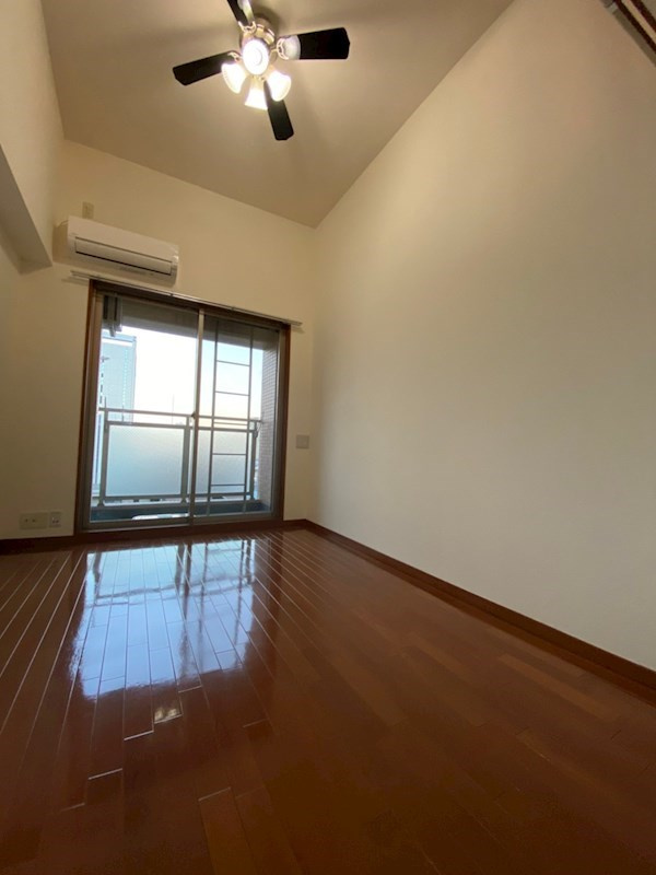 エステムコート三宮EASTポルトマーレの居間・リビング