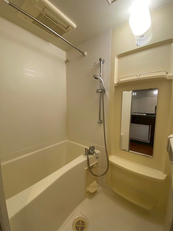 エステムコート三宮EASTポルトマーレの浴室