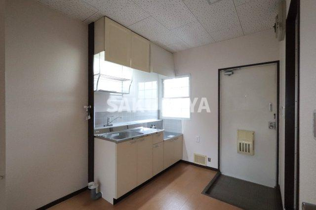 サンシャインハイツのキッチン|2025年3月撮影。