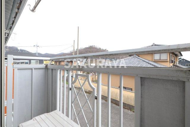 サンシャインハイツのバルコニー|2025年3月撮影。