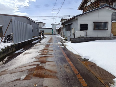 【前面道路含む現地写真】 | 新発田市中谷内売地