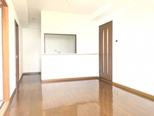 【居間・リビング】 | フローラルコート | 10号室タイプのみカウンター