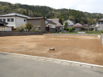【前面道路含む現地写真】 | 引土　全２区画