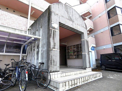 【エントランス】 | ドリーム館 108