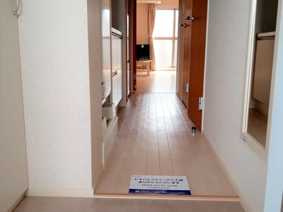 【玄関】 | ルミエール三郷