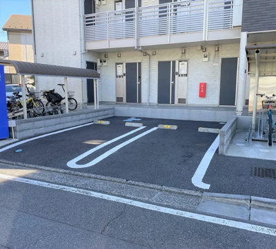 【駐車場】 | ルミエール三郷