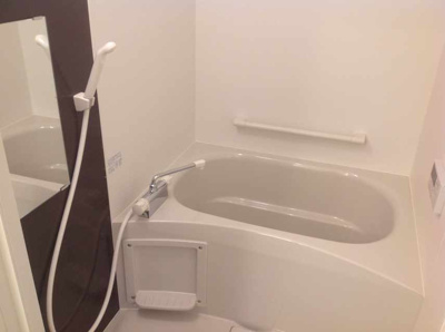【浴室】 | レオネクスト鎌倉台ノ峰荘 | 画像8