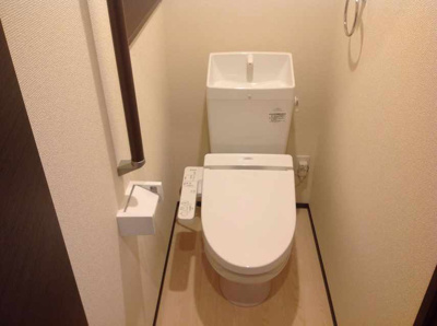 【トイレ】 | レオネクスト鎌倉台ノ峰荘 | 画像9