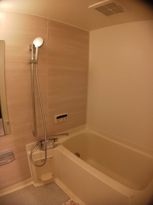 【浴室】 | アズゥ－ル | コンパクトで使いやすいお風呂です