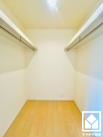 宇治市伊勢田町南遊田　1号棟の収納