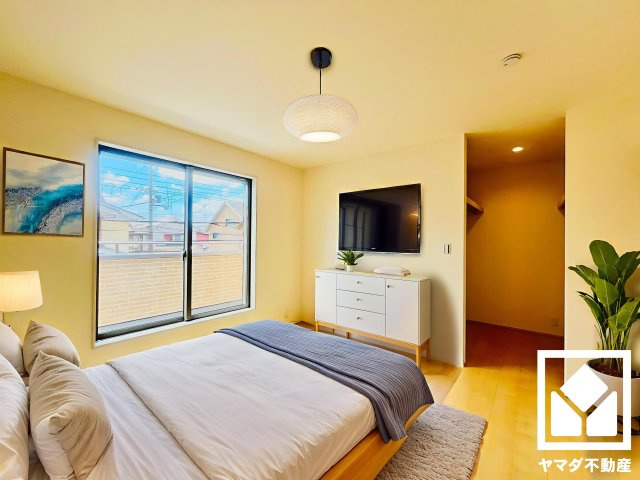 宇治市伊勢田町南遊田　1号棟の寝室|※実写真と間取り図からCG再現した「空室リフォームイメージ」に家具などをCG合成しており、実際と異なります。