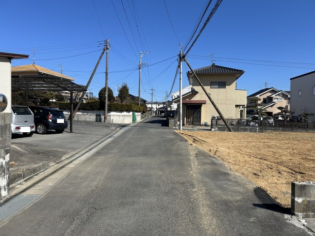 金山町朝日台 売土地の前面道路含む現地写真